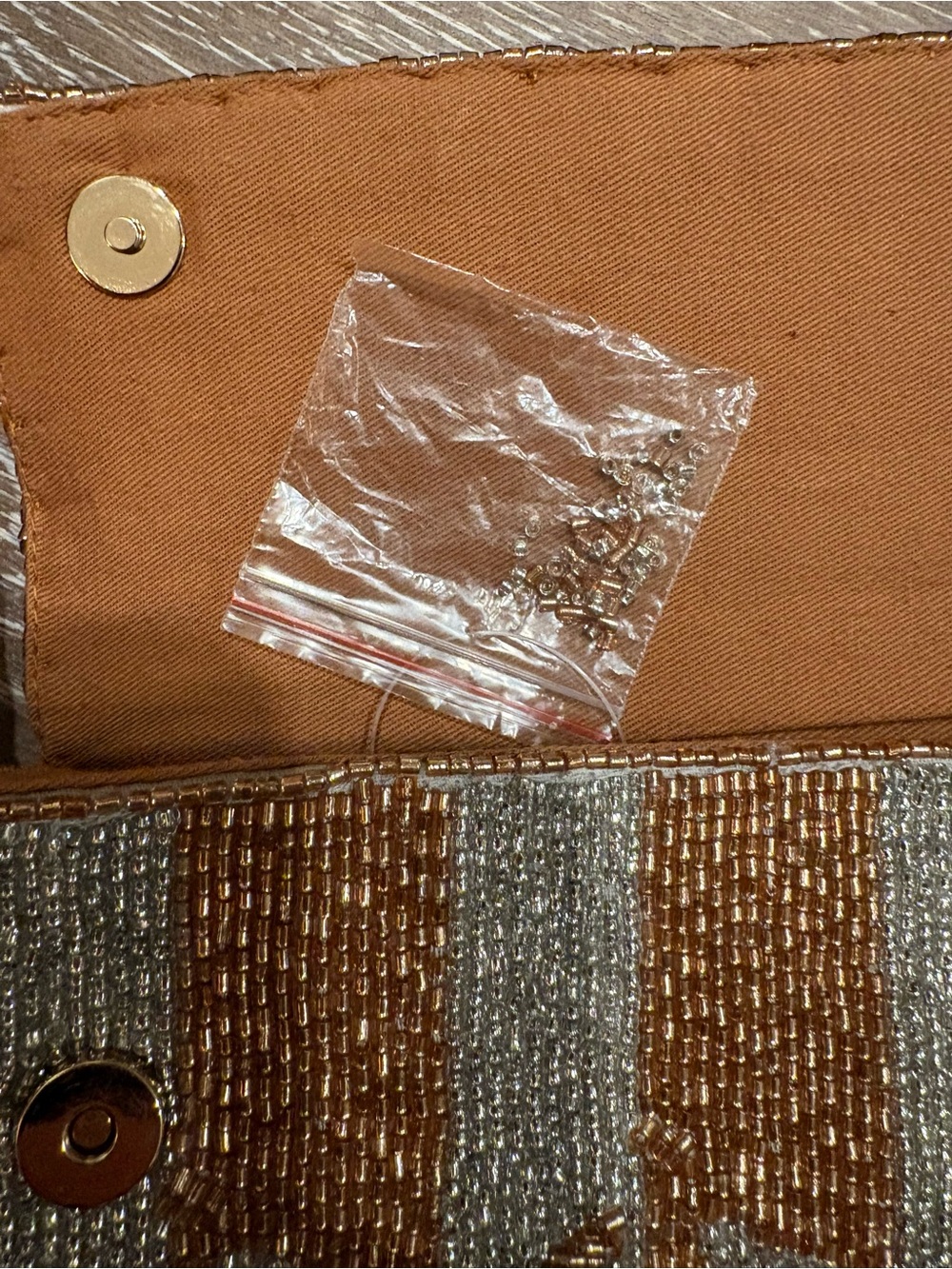 Anthropologie Fiona: Metallic Bow Limited Edition Shoulder Bag - Picture 3 of 9